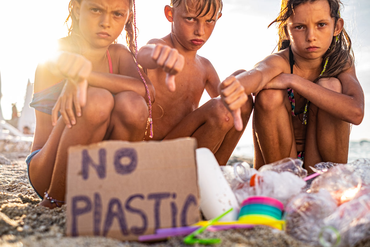 Hey Kids, Single-Use Plastic is Horrendous